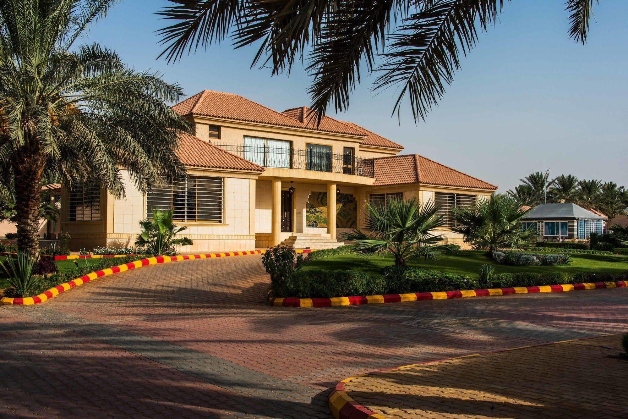 Boudl Al Nakheel Hotel Унайза Екстериор снимка